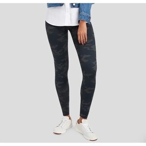 SPANX Heather Camo‎ Look At Me Now Seamless Leggings Size Small